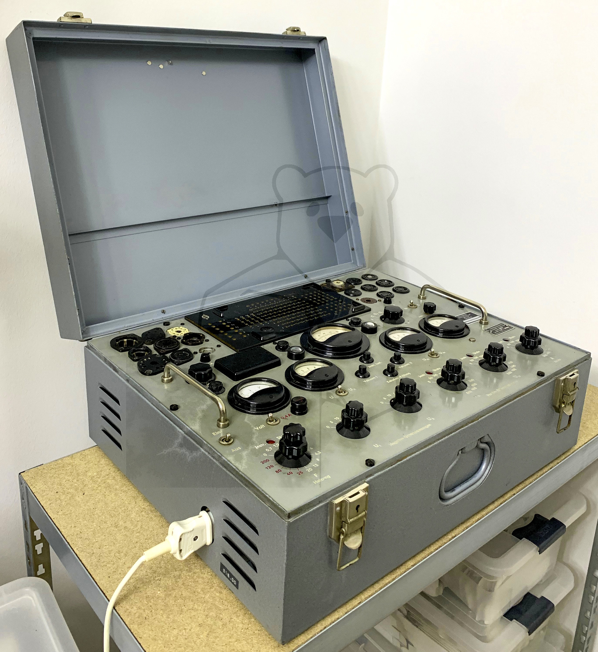 Neuberger RPM370-1 - Seitenansicht